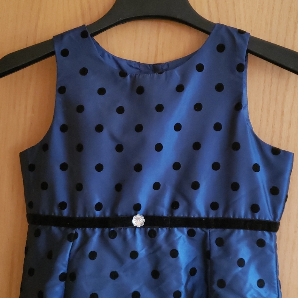 Dress - Picture 2 of 5